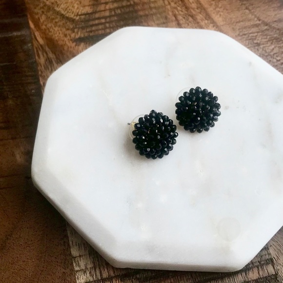 Tayzani Jewelry - Black Round Glass Bead Classy Cluster Earring Stud
